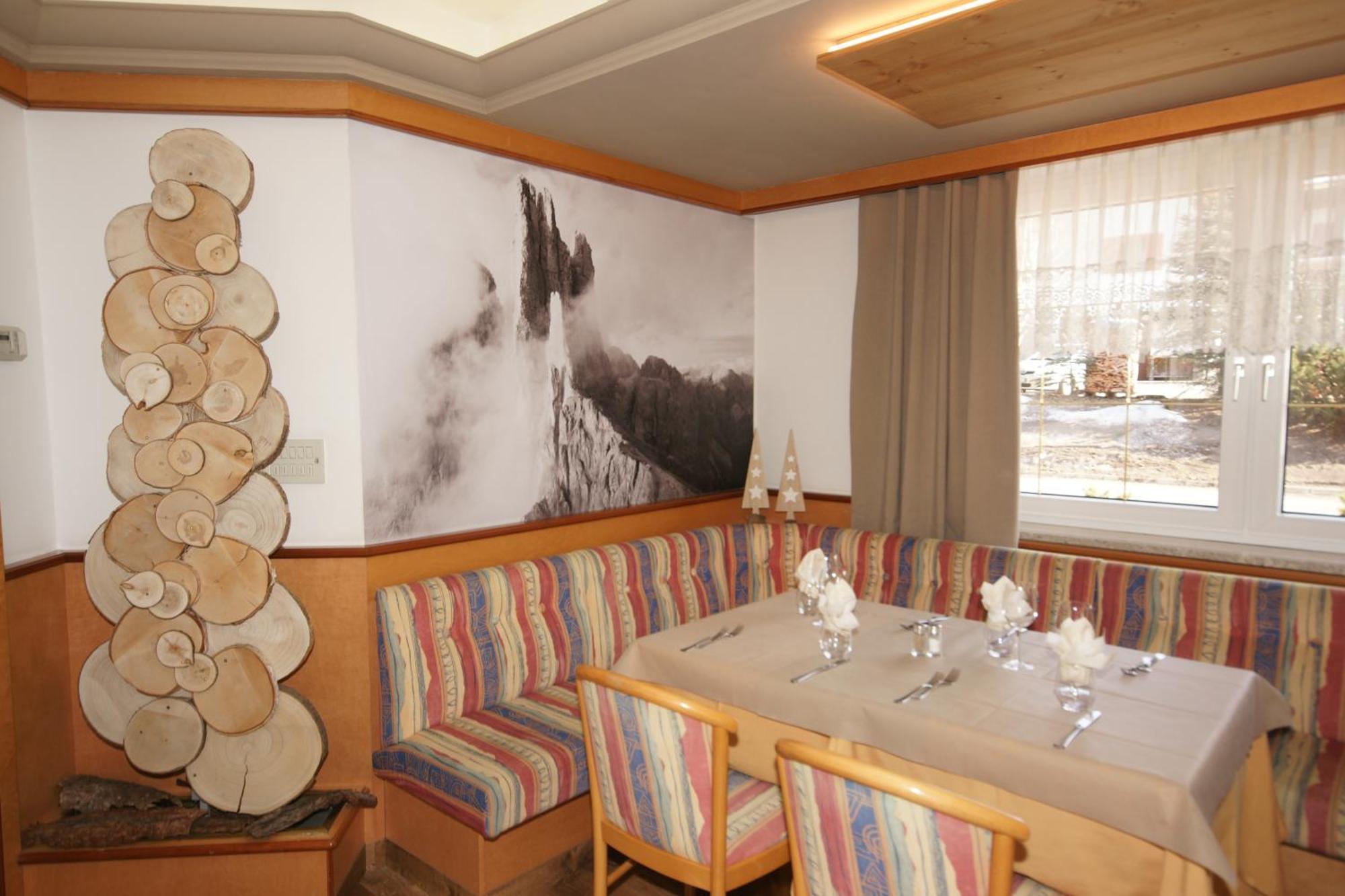 Hotel Vallechiara モエナ エクステリア 写真